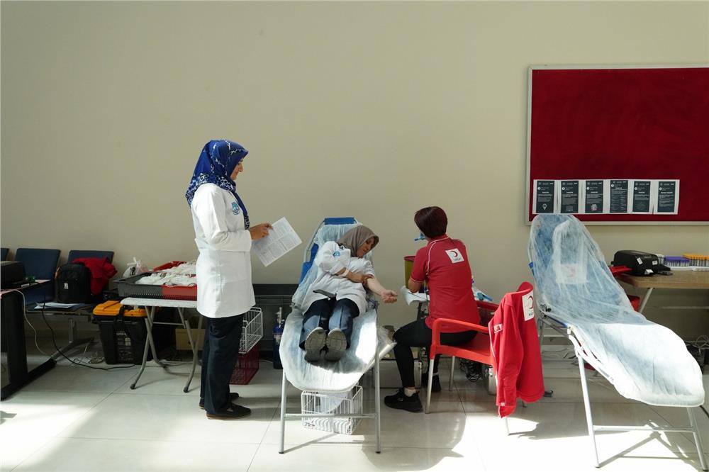 Melikgazi Belediyesi Personelinden Kızılay’a kan bağışı