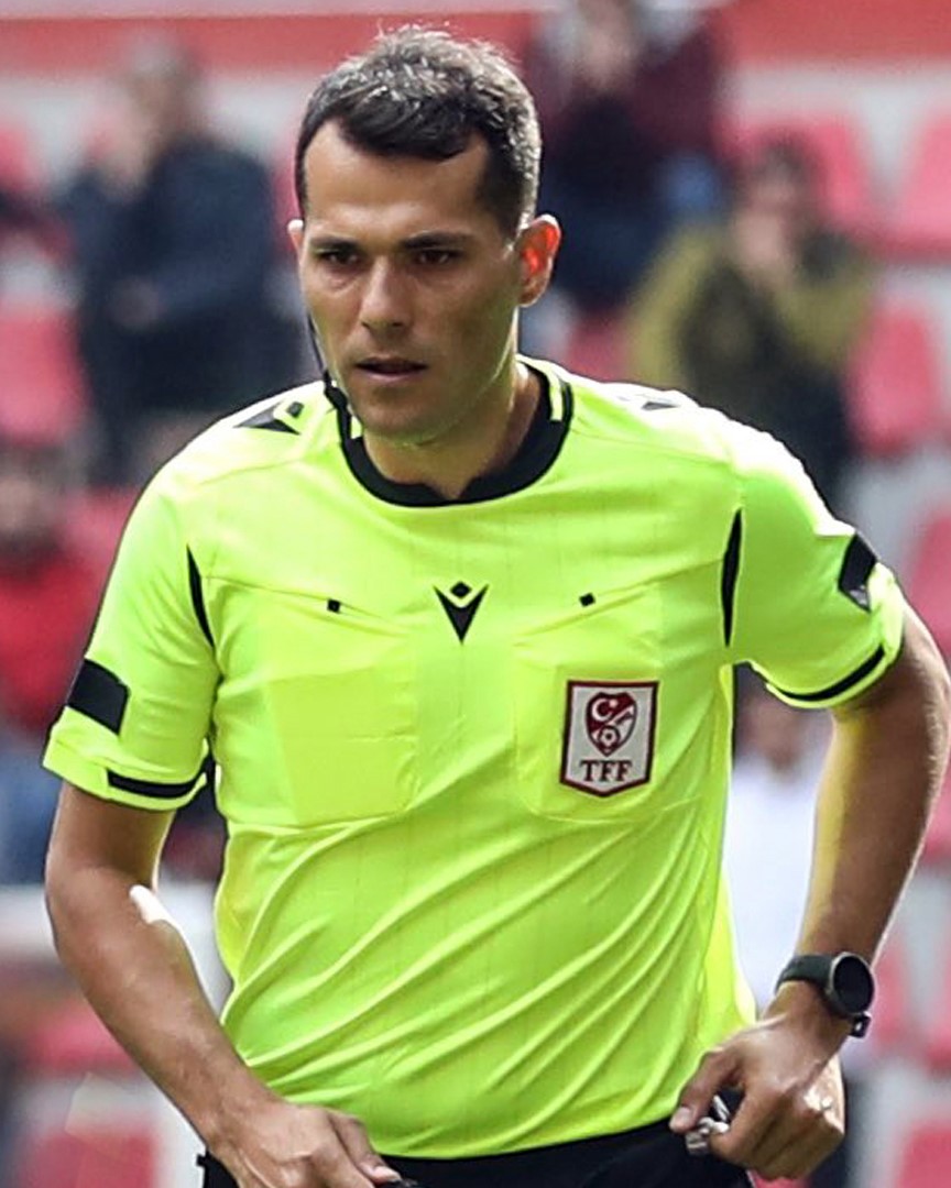 Burak Şeker 5. kez Kayserispor maçı yönetecek Burak Şeker 5. kez Kayserispor maçı yönetecek