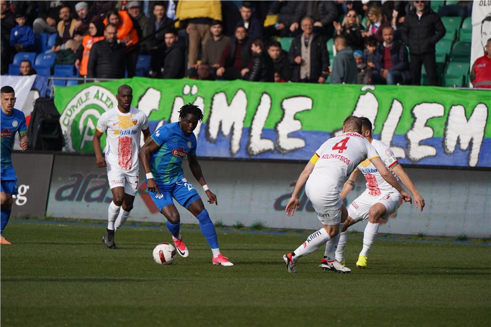 Trendyol Süper Lig: Çaykur Rizespor: 3 - Kayserispor: 0
