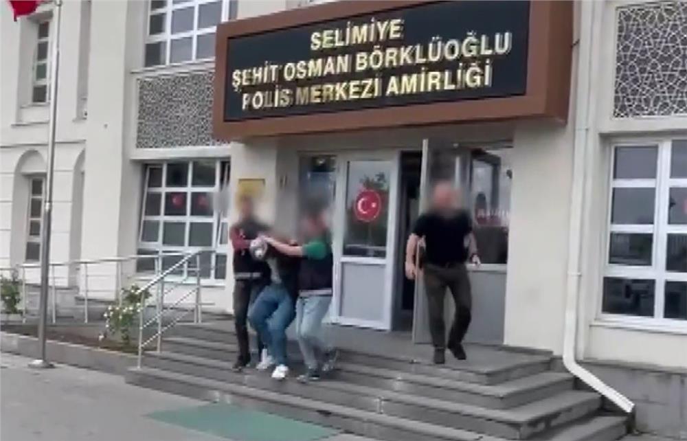 38 suç kaydı olan babanın bıçakladığı kızı hayatını kaybetti 38 suç kaydı olan babanın bıçakladığı kızı hayatını kaybetti