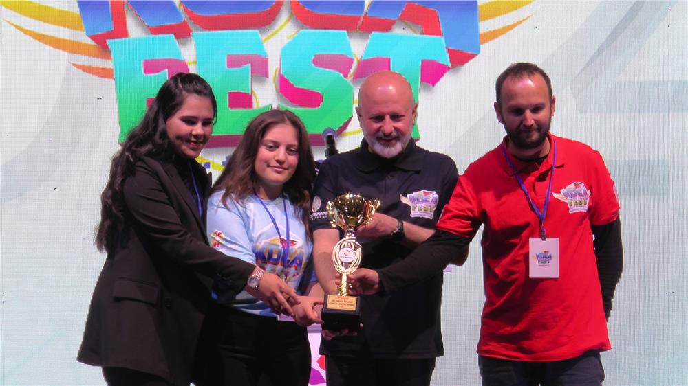 KOCAFEST’te ödüller sahiplerini buldu KOCAFEST’te ödüller sahiplerini buldu