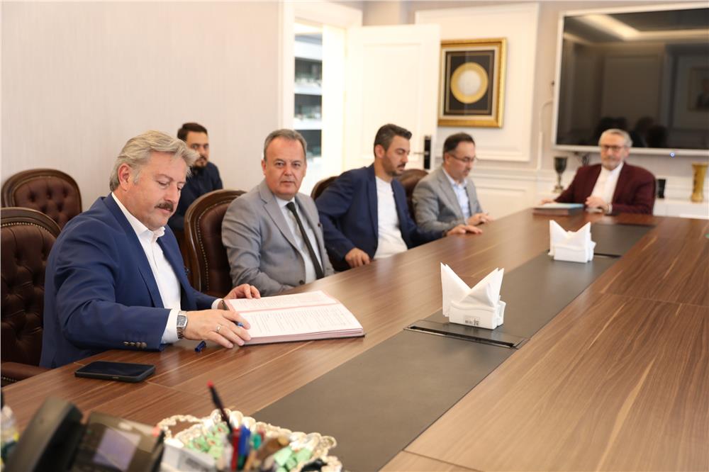 Melikgazi’den Aydınlıkevler’e yeni Kur’an kursu Melikgazi’den Aydınlıkevler’e yeni Kur’an kursu
