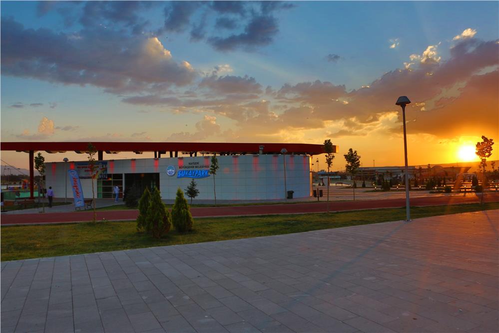 Büyükşehir’in en gözde tesislerinden Sukaypark’a yoğun ilgi Büyükşehir’in en gözde tesislerinden Sukaypark’a yoğun ilgi