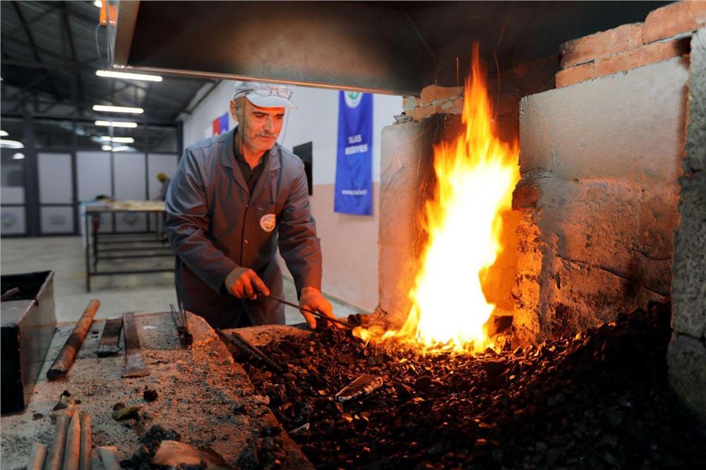 Uluslararası İş İmkanı Sağlayan TAREM'de Kayıtlar Başladı! Uluslararası İş İmkanı Sağlayan TAREM'de Kayıtlar Başladı!