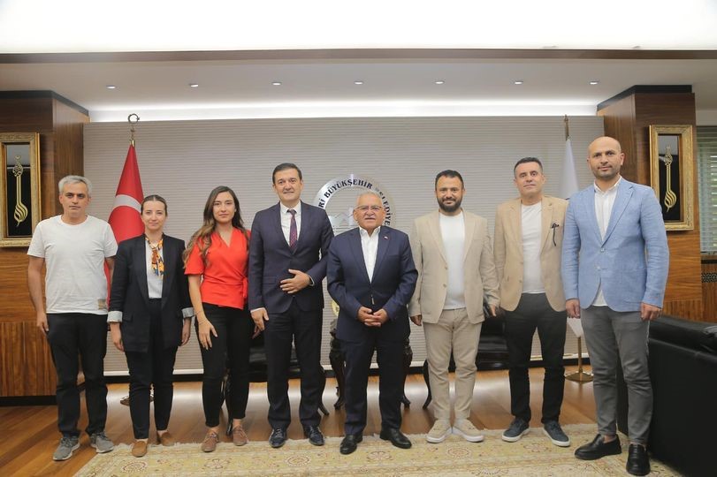 Başkan Büyükkılıç’a, İnşaat Mühendisleri Odası Başkanı Arı’dan ziyaret Başkan Büyükkılıç’a, İnşaat Mühendisleri Odası Başkanı Arı’dan ziyaret