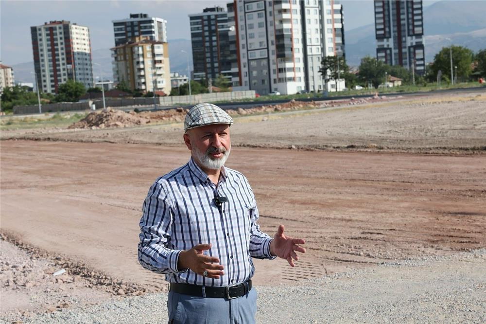 Başkan Çolakbayrakdar: “Kocasinan, kentsel dönüşümde de altın çağını yaşıyor” Başkan Çolakbayrakdar: “Kocasinan, kentsel dönüşümde de altın çağını yaşıyor”