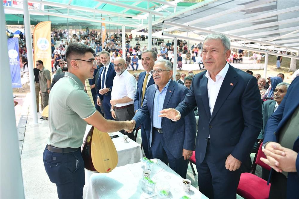 30. Ulusal, 20. Uluslararası Dadaloğlu Şenlikleri düzenlendi 30. Ulusal, 20. Uluslararası Dadaloğlu Şenlikleri düzenlendi