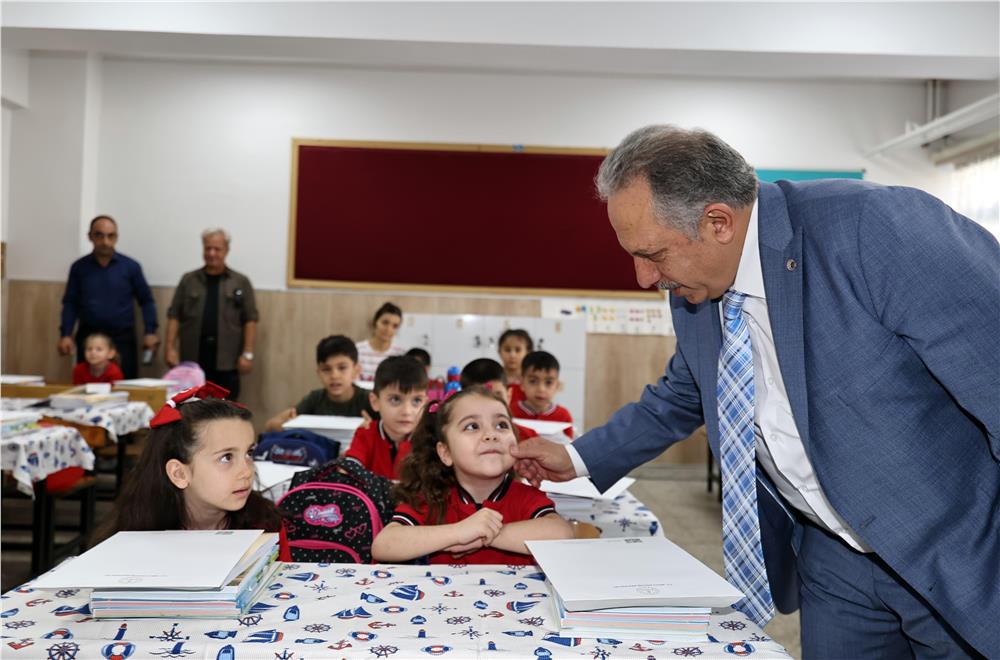 Çocuklarımızı geleceğimizin güvencesi olarak görüyoruz Çocuklarımızı geleceğimizin güvencesi olarak görüyoruz