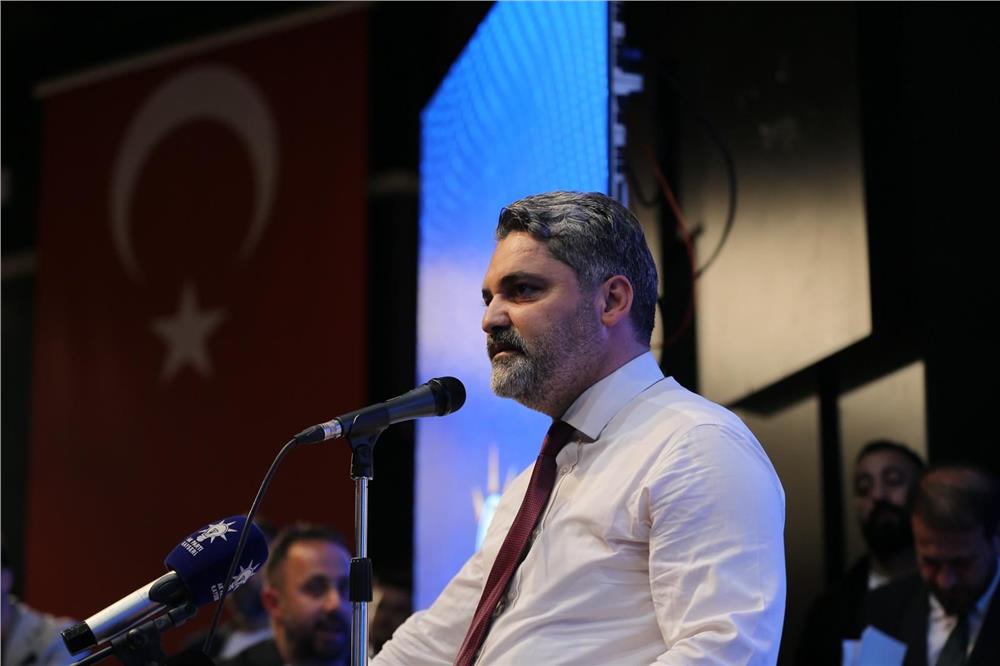 Üzüm: “Peygamberimizin kutlu doğumu, insanlık için bir rahmet pınarıdır” Üzüm: “Peygamberimizin kutlu doğumu, insanlık için bir rahmet pınarıdır”