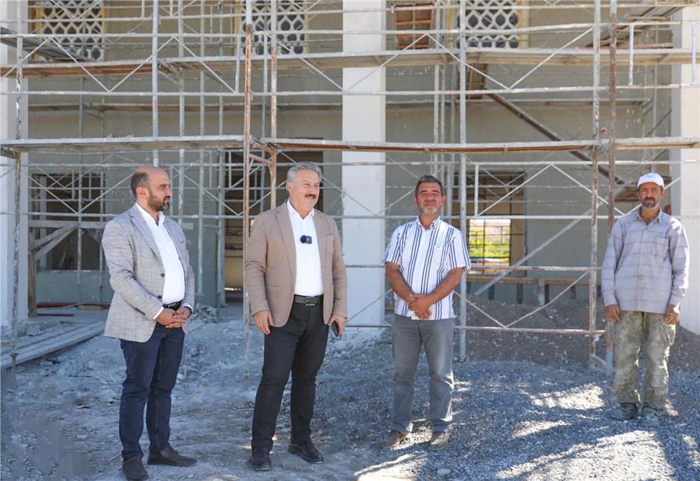 Yunus Emre Cami çalışmalarında sona geliniyor Yunus Emre Cami çalışmalarında sona geliniyor