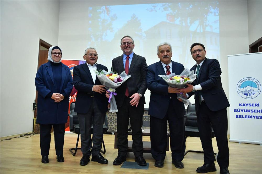 Başkan Büyükkılıç, ‘Osmanlı Devlet Geleneğinde Protokol Konferası’na katıldı Başkan Büyükkılıç, ‘Osmanlı Devlet Geleneğinde Protokol Konferası’na katıldı
