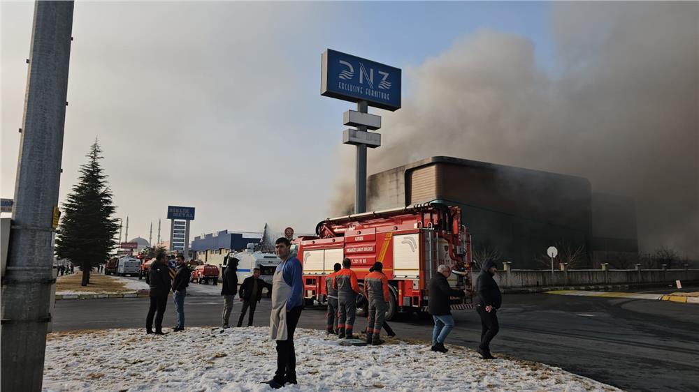 Fabrika yangınında acı haber: 2 ölü Fabrika yangınında acı haber: 2 ölü