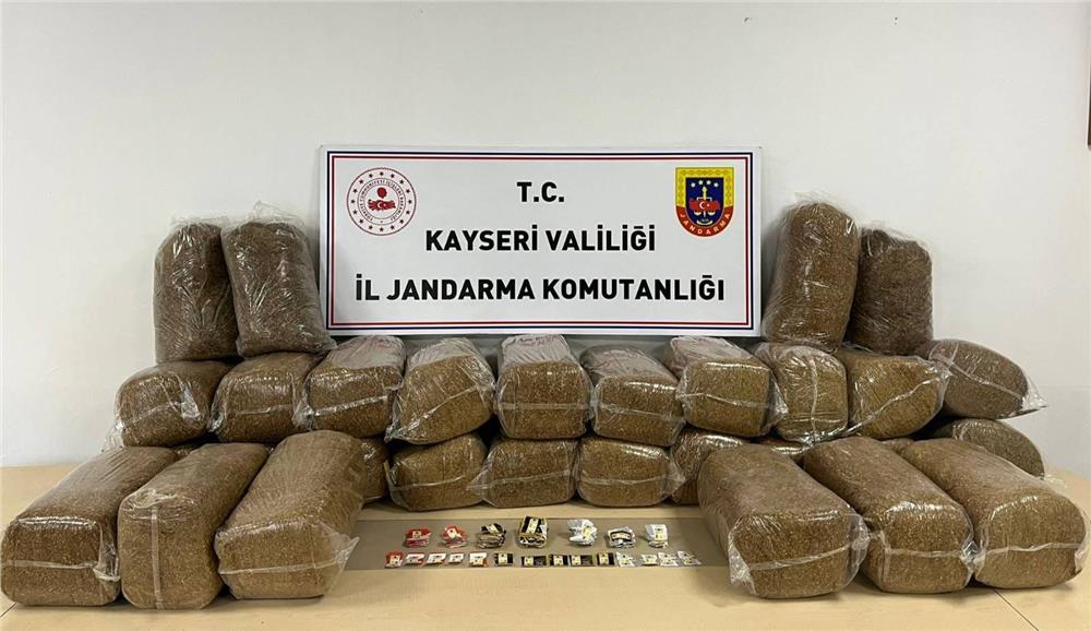 Kayseri'de 183 kilo bandrolsüz tütün ele geçirildi Kayseri'de 183 kilo bandrolsüz tütün ele geçirildi