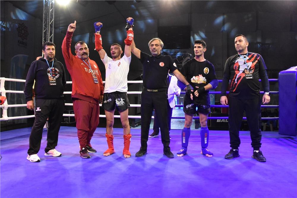 Kayserili muaythaiciler Türkiye şampiyonu oldu Kayserili muaythaiciler Türkiye şampiyonu oldu
