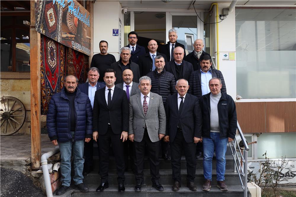 Sayın Bayar Özsoy Yahyalı'da değerlendirme toplantısı yaptı Sayın Bayar Özsoy Yahyalı'da değerlendirme toplantısı yaptı