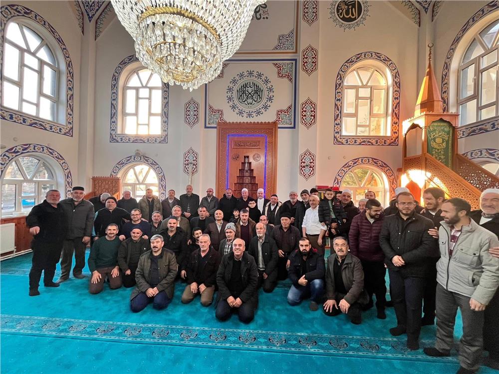 Tomarzalılar sabah namazında camilerde buluşuyor Tomarzalılar sabah namazında camilerde buluşuyor
