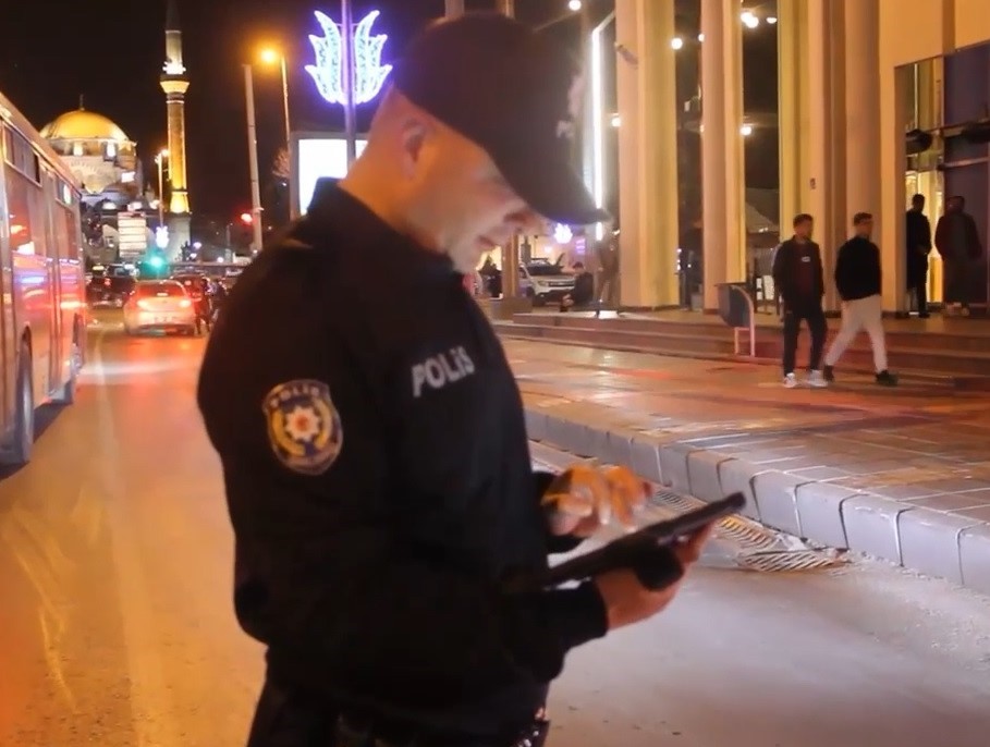 Kayseri'de bin polisle Narko-Asayiş uygulaması Kayseri'de bin polisle Narko-Asayiş uygulaması