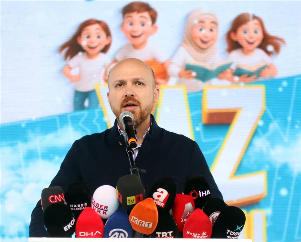 Bilal Erdoğan: Büyük bir millet olduğumuzu hatırlayalım