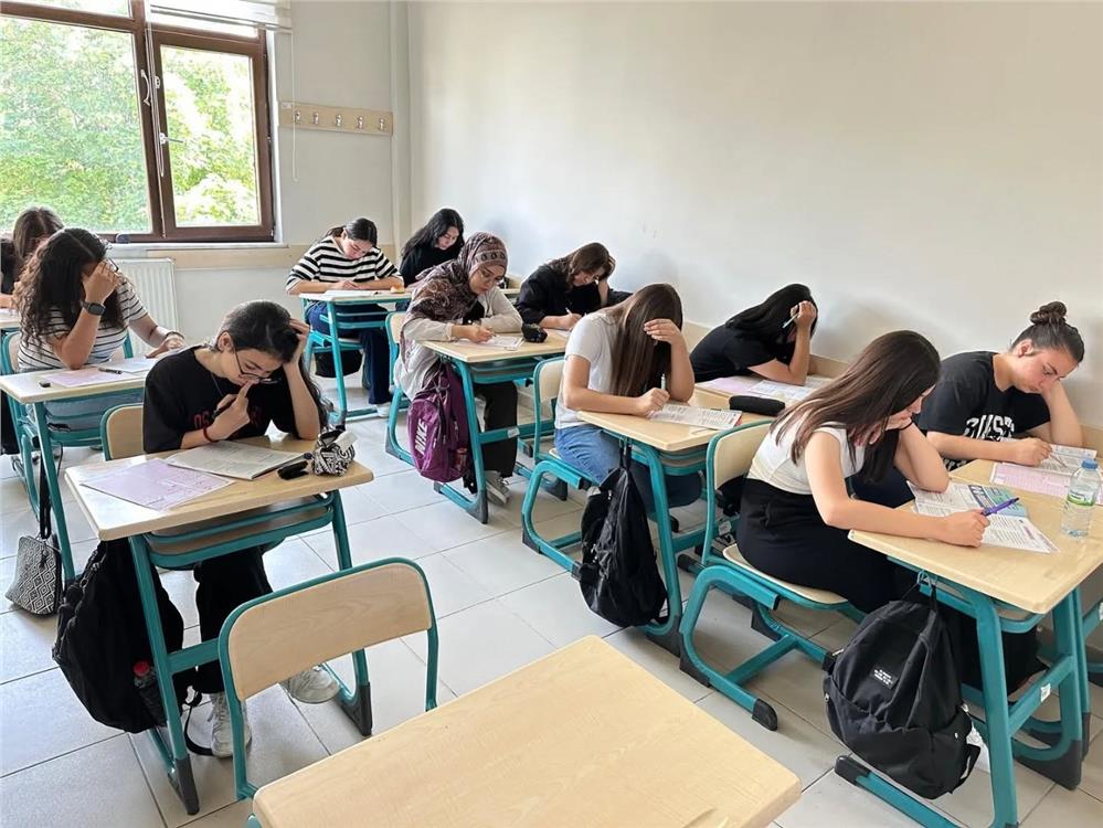 Genç KAYMEK’te deneme sınavlarıyla geleceğe hazırlık
