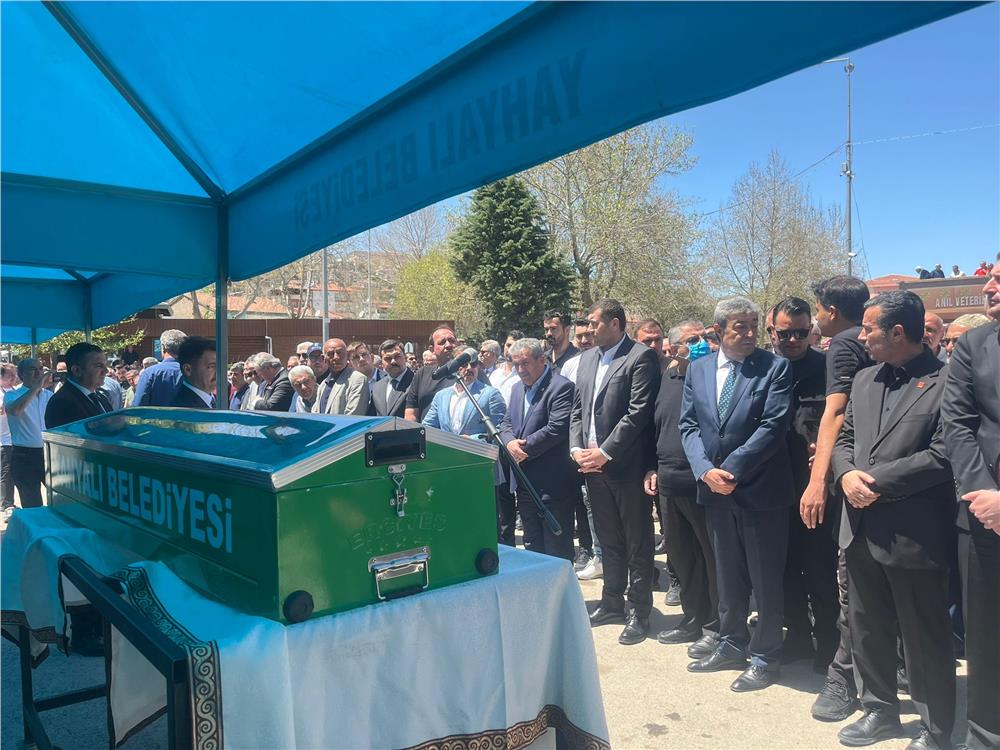 Yahyalı eski Belediye Başkanı Hacı Esat Keskinkılıç son yolculuğuna uğurlandı