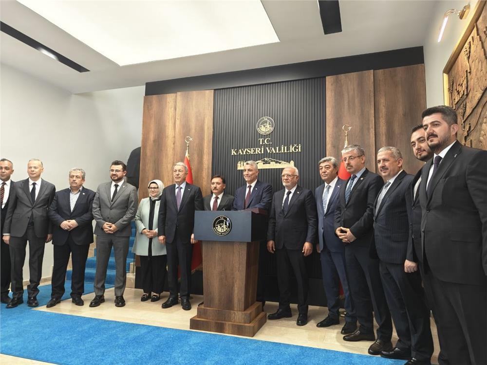 Bakan Bolat'tan Vali Çiçek'e ziyaret Bakan Bolat'tan Vali Çiçek'e ziyaret