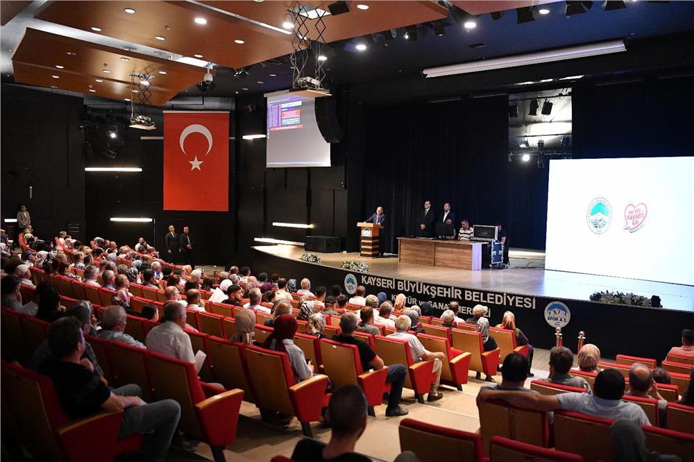 Başkan Büyükkılıç, Oruçreis Projesi’nde kura heyecanına ortak oldu Başkan Büyükkılıç, Oruçreis Projesi’nde kura heyecanına ortak oldu