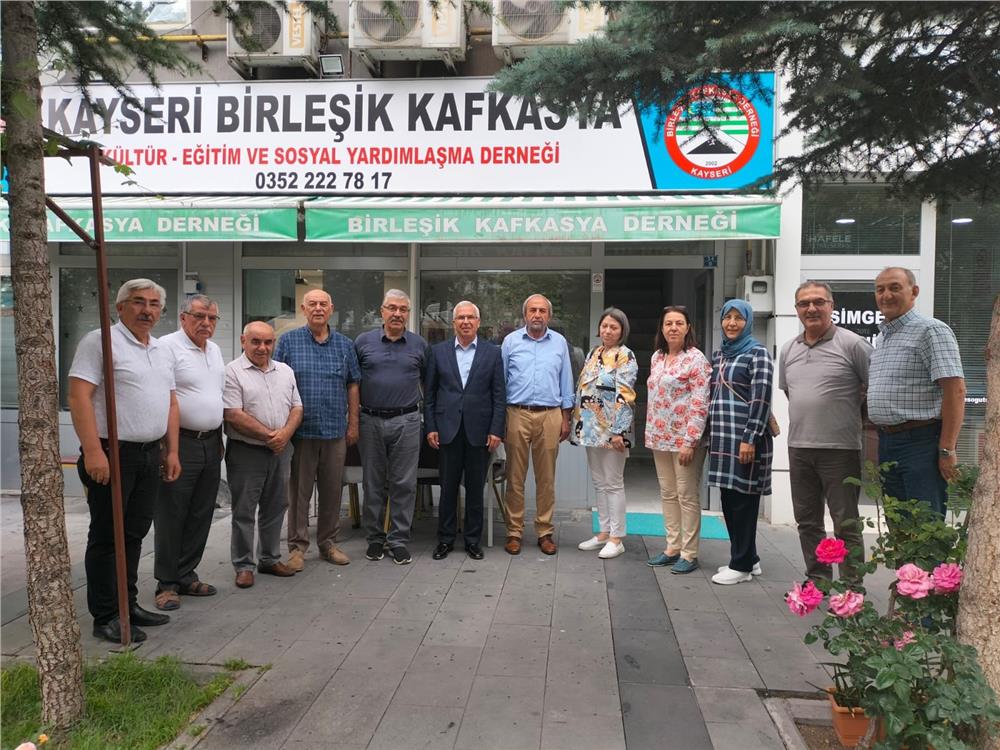 Birleşik Kafkasya Derneği’nden Kaymakam Dönmez’e veda Birleşik Kafkasya Derneği’nden Kaymakam Dönmez’e veda