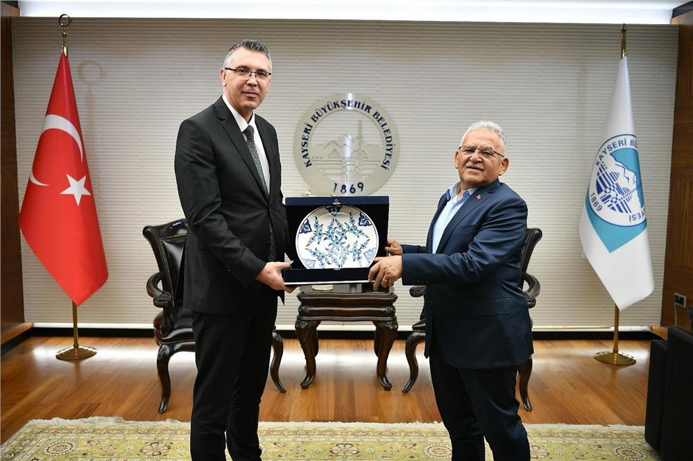 Büyükşehir'de Avrupa Spor Şehri Kayseri'nin spor projeleri masaya yatırıldı Büyükşehir'de Avrupa Spor Şehri Kayseri'nin spor projeleri masaya yatırıldı