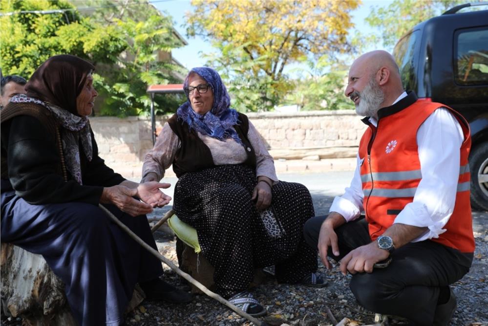 Çolakbayrakdar: Kırsalın yüzünü güldüren örnek hizmetlerle Kocasinan