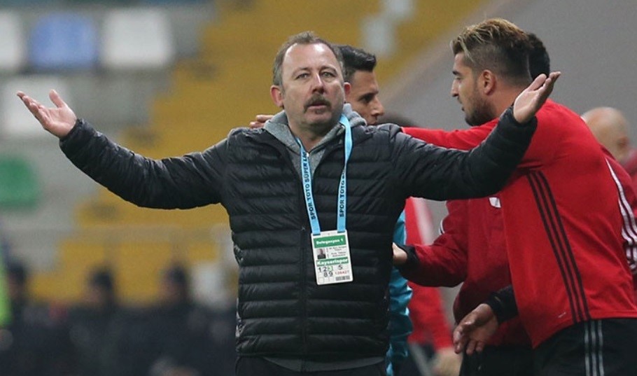 Kayserispor 10 sezonda 22 hoca ile çalıştı Kayserispor 10 sezonda 22 hoca ile çalıştı