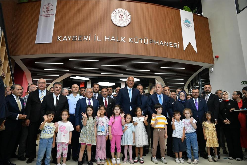 Kütüphaneler; ilk 6 ayda 966 bin kişiye hizmet verdi Kütüphaneler; ilk 6 ayda 966 bin kişiye hizmet verdi