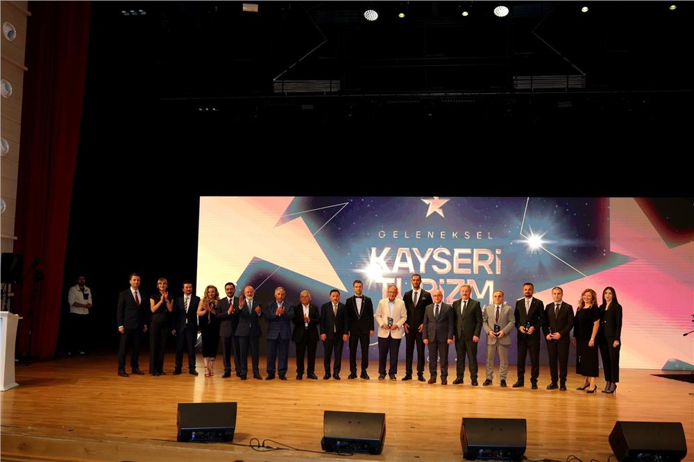Turizm ödülleri sahiplerini buldu Turizm ödülleri sahiplerini buldu