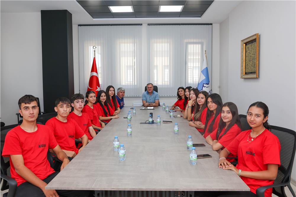 Başkan Özdoğan'dan HADAK sporcularına tam destek Başkan Özdoğan'dan HADAK sporcularına tam destek