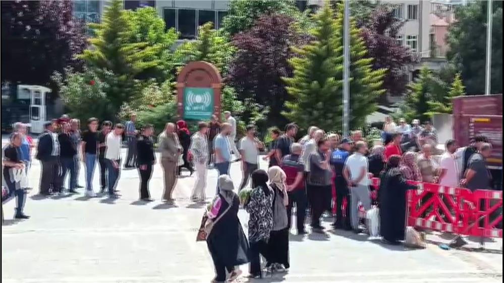 Bu da ücretsiz karpuz kuyruğu Bu da ücretsiz karpuz kuyruğu