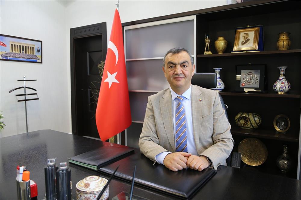 Büyüksimitci: Kayserili firmalarımız yaptıkları yeni yatırımlarla istihdam oluşturmaya devam Büyüksimitci: Kayserili firmalarımız yaptıkları yeni yatırımlarla istihdam oluşturmaya devam