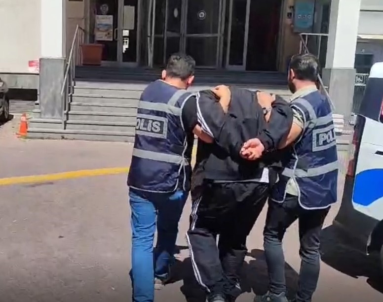 Cinayet suçundan aranan şahıs yakalandı