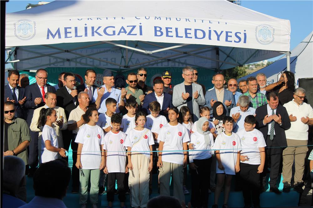 ERVA Spor Okulları'nın 57.'si açıldı ERVA Spor Okulları'nın 57.'si açıldı