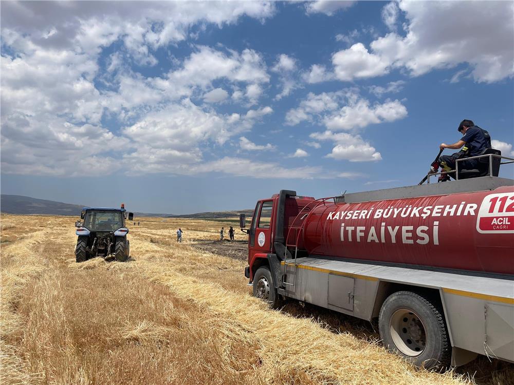 Kayseri Tomarza'da 2 günde 4 ekili arazide yangın çıktı Kayseri Tomarza'da 2 günde 4 ekili arazide yangın çıktı