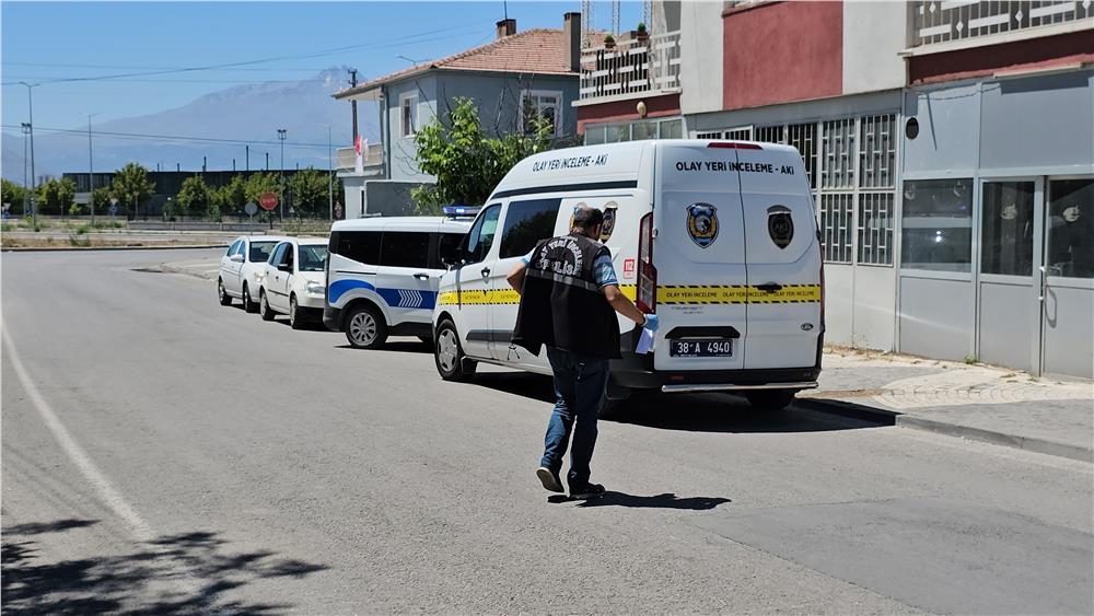 Sokak Ortasında Dehşet: Kayseri'de Bıçaklı Kavga