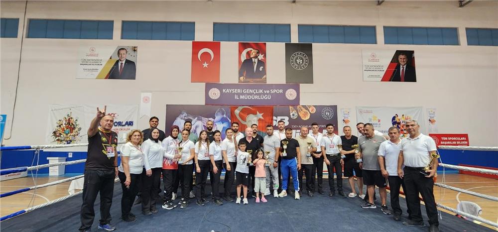 6. Geleneksel Alparslan Türkeş Muaythai Şampiyonası yapıldı 6. Geleneksel Alparslan Türkeş Muaythai Şampiyonası yapıldı