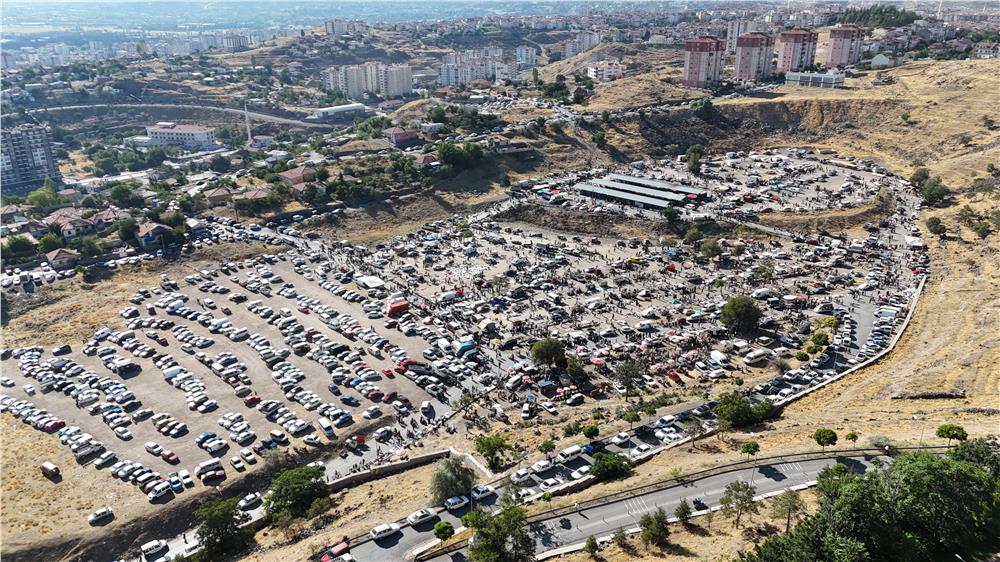 Bit pazarında bozulmuş gıdaya rastlanmadı Bit pazarında bozulmuş gıdaya rastlanmadı