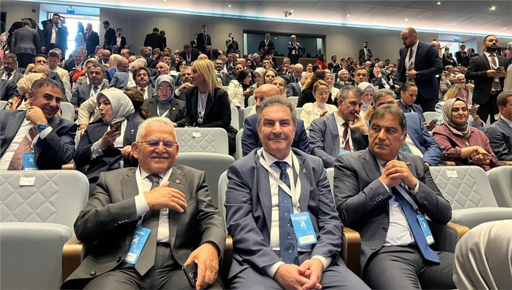 Büyükkılıç, AK Parti’nin 24. yıl kutlamalarını Ankara’dan paylaştı
