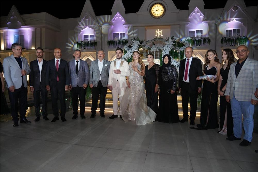Gazeteci Azim Deniz'in mutlu günü