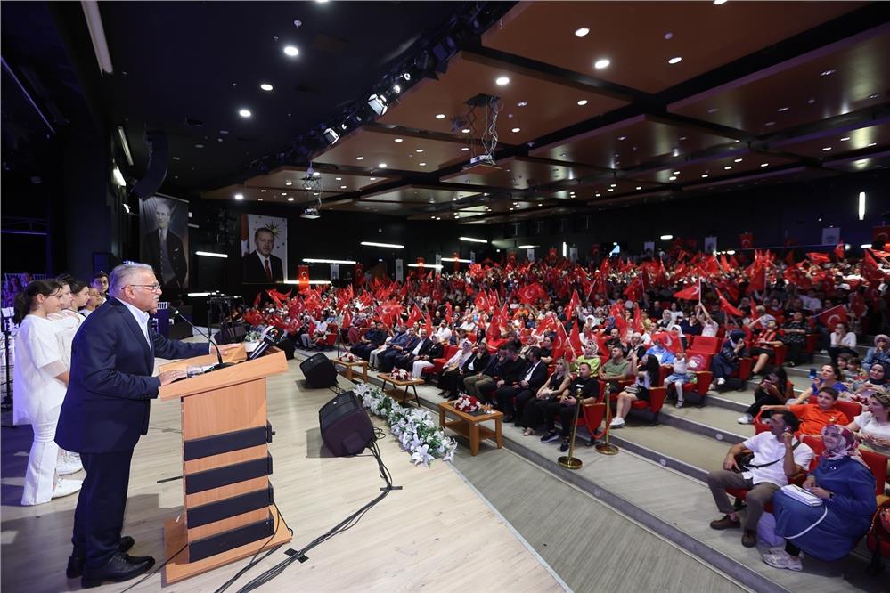 Kayseri Büyükşehir'in sanat dolu yaz dönemi kapanış yaptı Kayseri Büyükşehir'in sanat dolu yaz dönemi kapanış yaptı