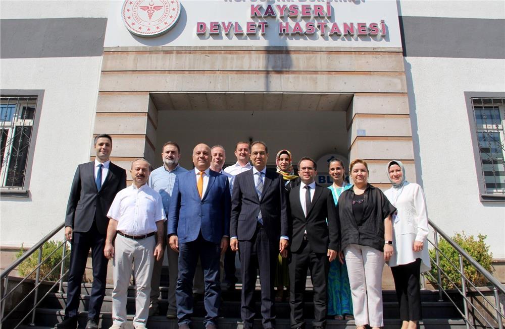 Kayseri Devlet Hastanesi’ne yeni yoğun bakım ünitesi Kayseri Devlet Hastanesi’ne yeni yoğun bakım ünitesi