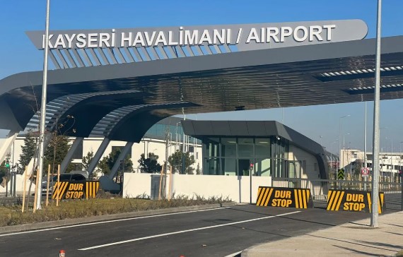 Kayseri Havalimanı’nda bagaj bekleme çilesi sona erdi