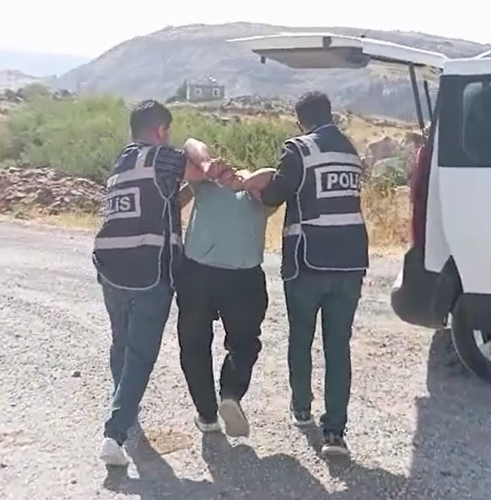 Kayseri’de 30 yıl kesinleşmiş hapis cezası bulunan hükümlü yakalandı