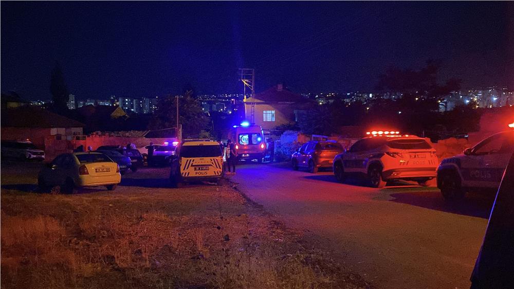Kayseri'de düğünde taşlı sopalı bıçaklı kavga: 2’si ağır 3 yaralı