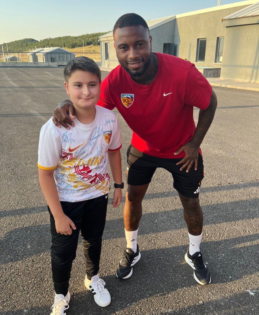 Kayserispor 8 yeni ismi kadrosuna kattı Kayserispor 8 yeni ismi kadrosuna kattı