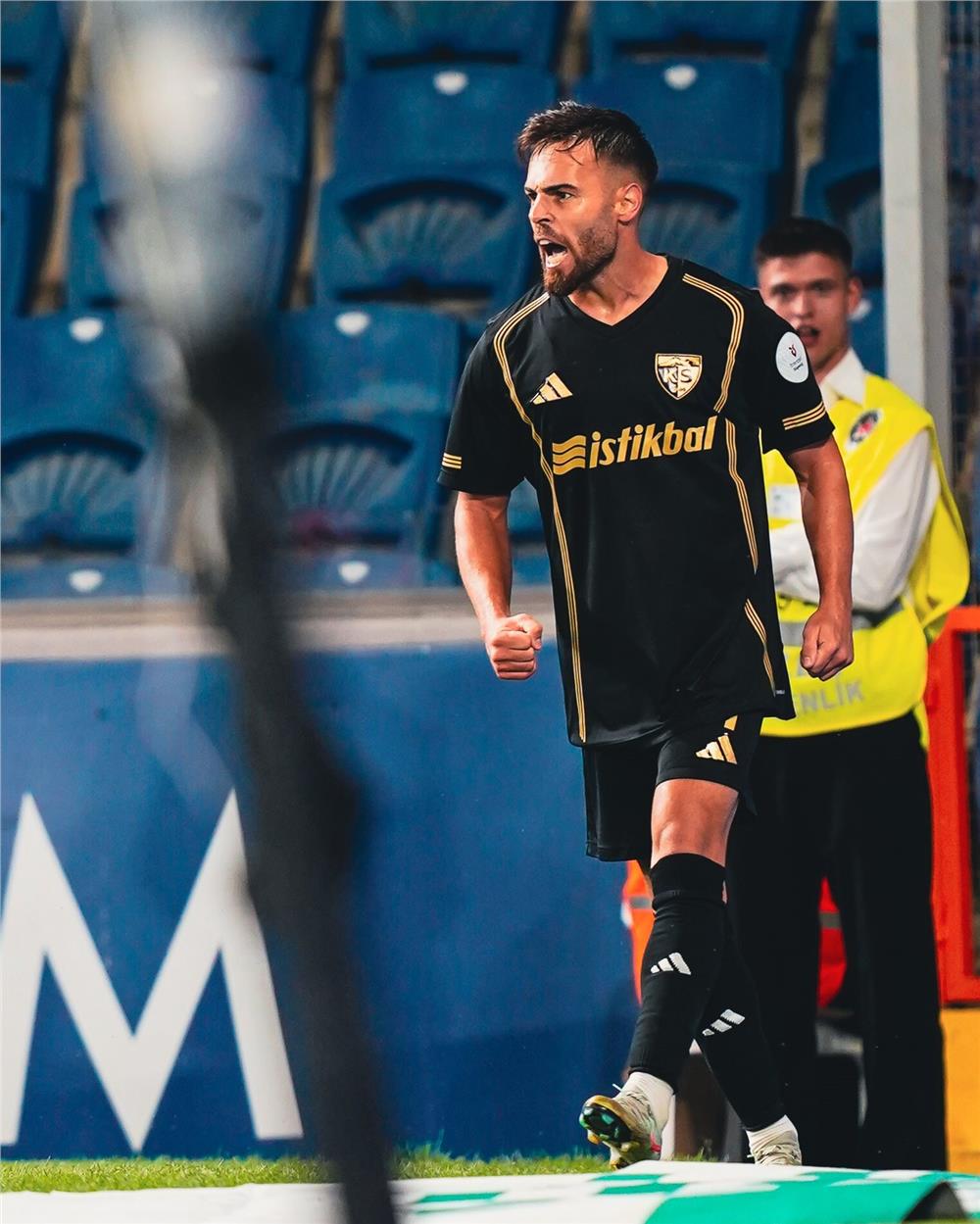 Kayserispor'un ilk golü Miguel Cardoso’dan Kayserispor'un ilk golü Miguel Cardoso’dan